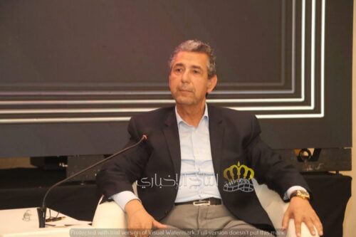 الرئيس التنفيذي في جلسة حوارية حول أفضل الممارسات العالمية لجذب الاستثمارات
